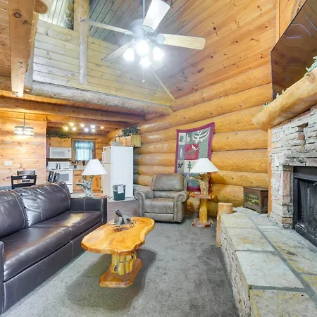 Gatlinburg Vacation Rental With Hot Tub And Game Room! Exterior photo