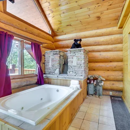 Gatlinburg Vacation Rental With Hot Tub And Game Room! Exterior photo