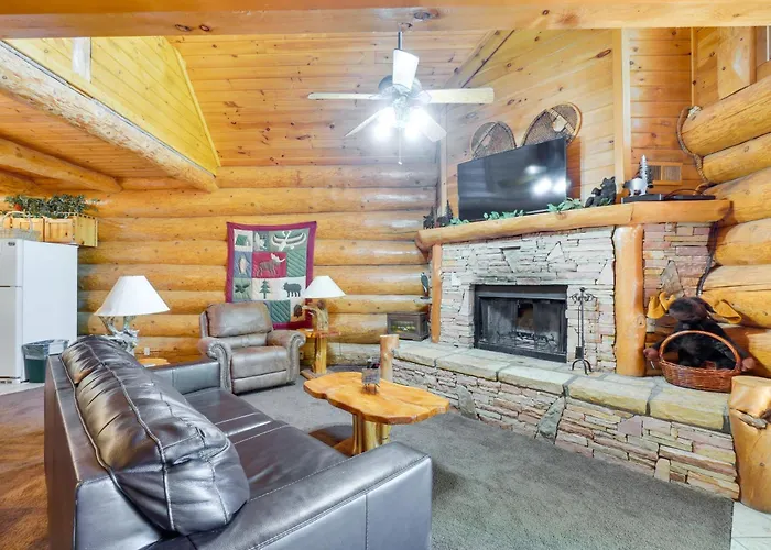 Gatlinburg Vacation Rental With Hot Tub And Game Room!