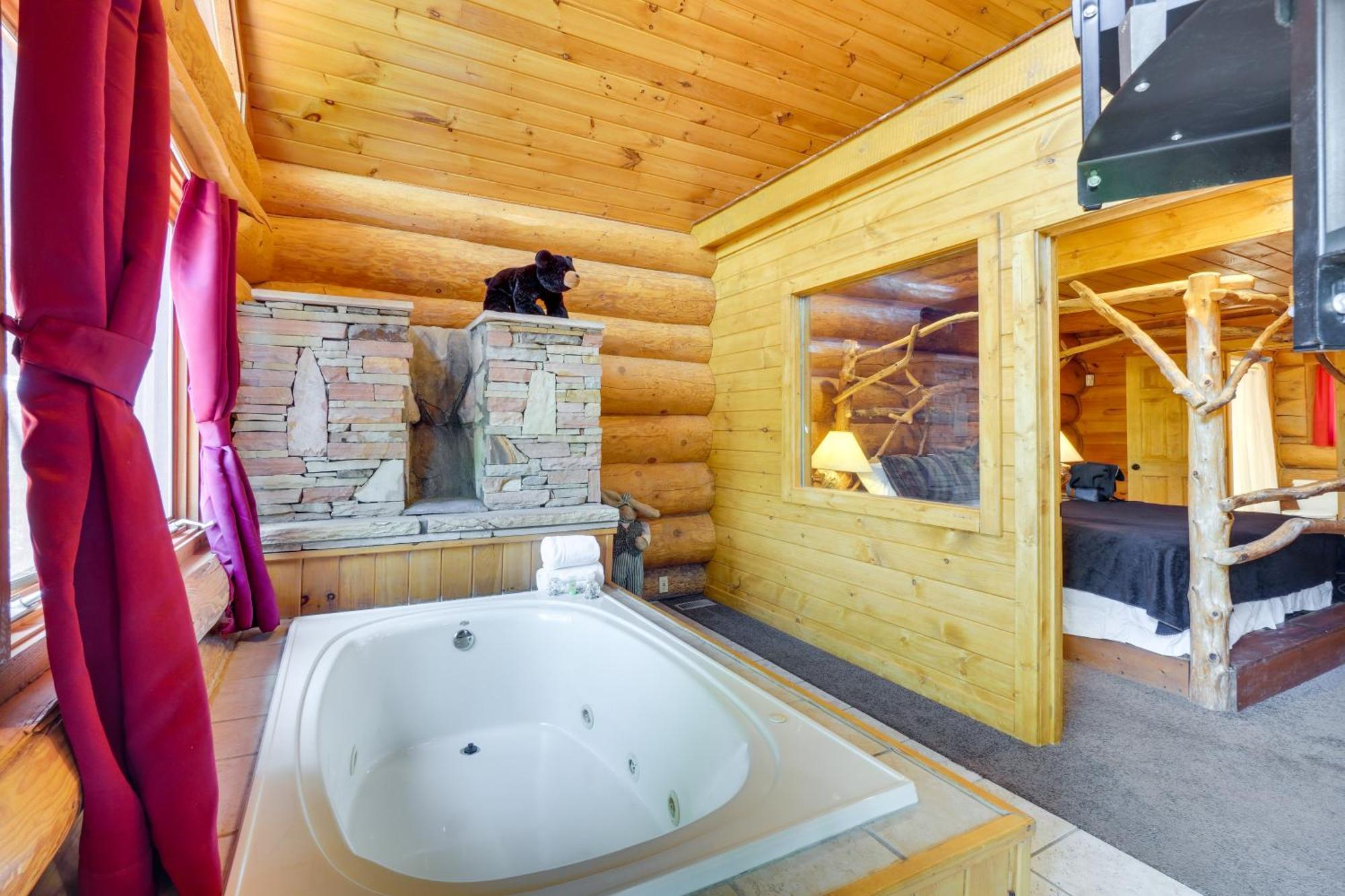 Vacation With Hot Tub And Game Room! Holiday home *