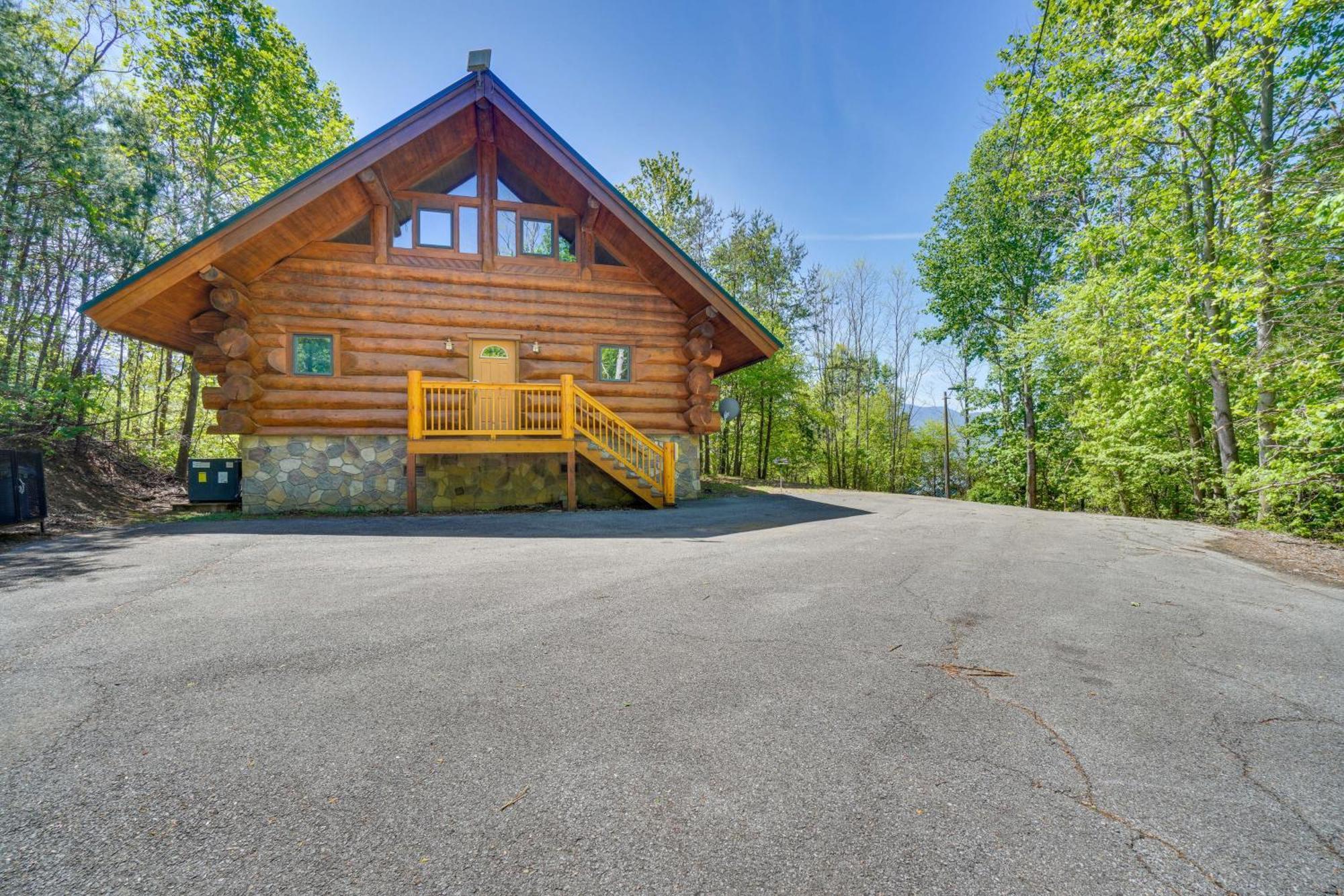 Holiday home Vacation With Hot Tub And Game Room! *